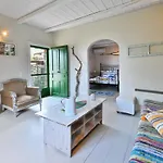 بيت للعطل Eliza With A Swimming Pool And Sea View In The Area Of Otzia, On The Island Of Kea