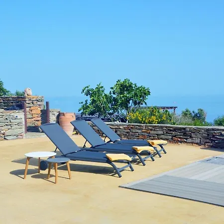 Eliza With A Swimming Pool And Sea View In The Area Of Otzia, On The Island Of Kea *
