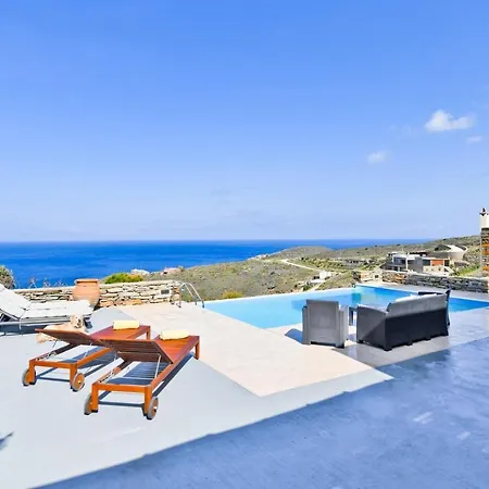 Eliza With A Swimming Pool And Sea View In The Area Of Otzia, On The Island Of Kea Holiday home Otzias