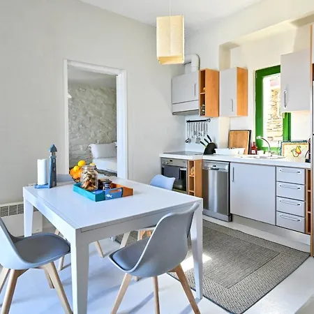 Eliza With A Swimming Pool And Sea View In The Area Of Otzia, On The Island Of Kea Holiday home