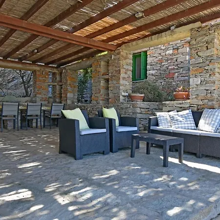 Holiday home Eliza With A Swimming Pool And Sea View In The Area Of Otzia, On The Island Of Kea *