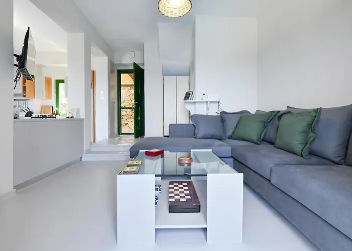 Eliza With A Swimming Pool And Sea View In The Area Of Otzia, On The Island Of Kea * Otziás